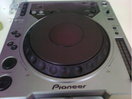 PoulaTo: Pioneer cdj800